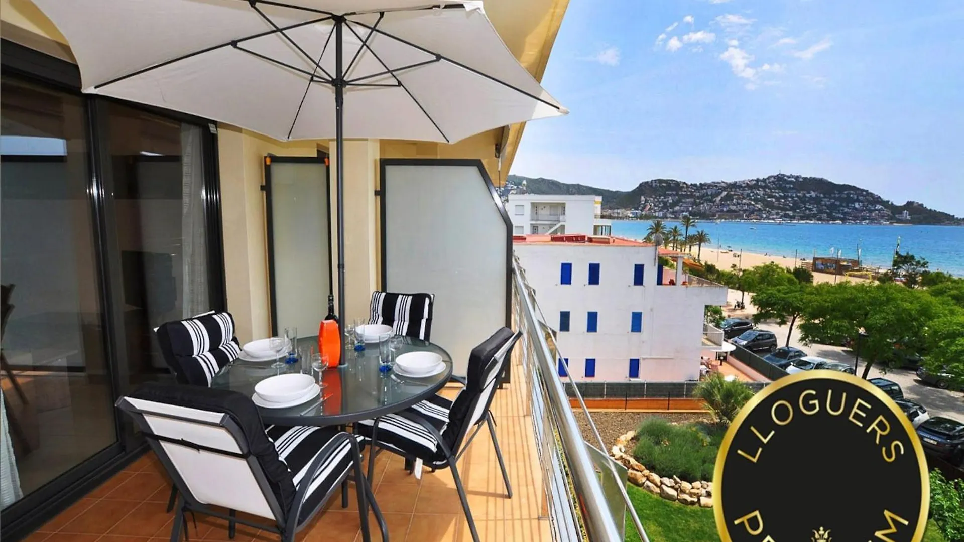 Garden-View Apartment In Roses Near Beach 0*,